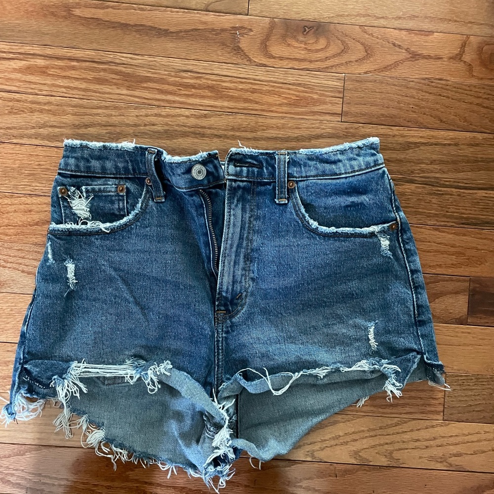 Abercrombie and Fitch high rise mom shorts